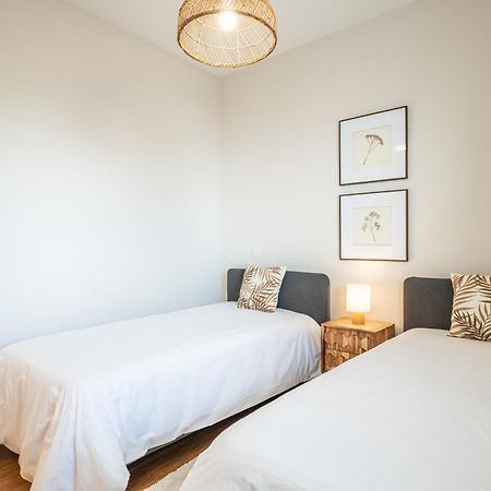 Apartment With Ocean View And Parking ฟุงชาล ภายนอก รูปภาพ