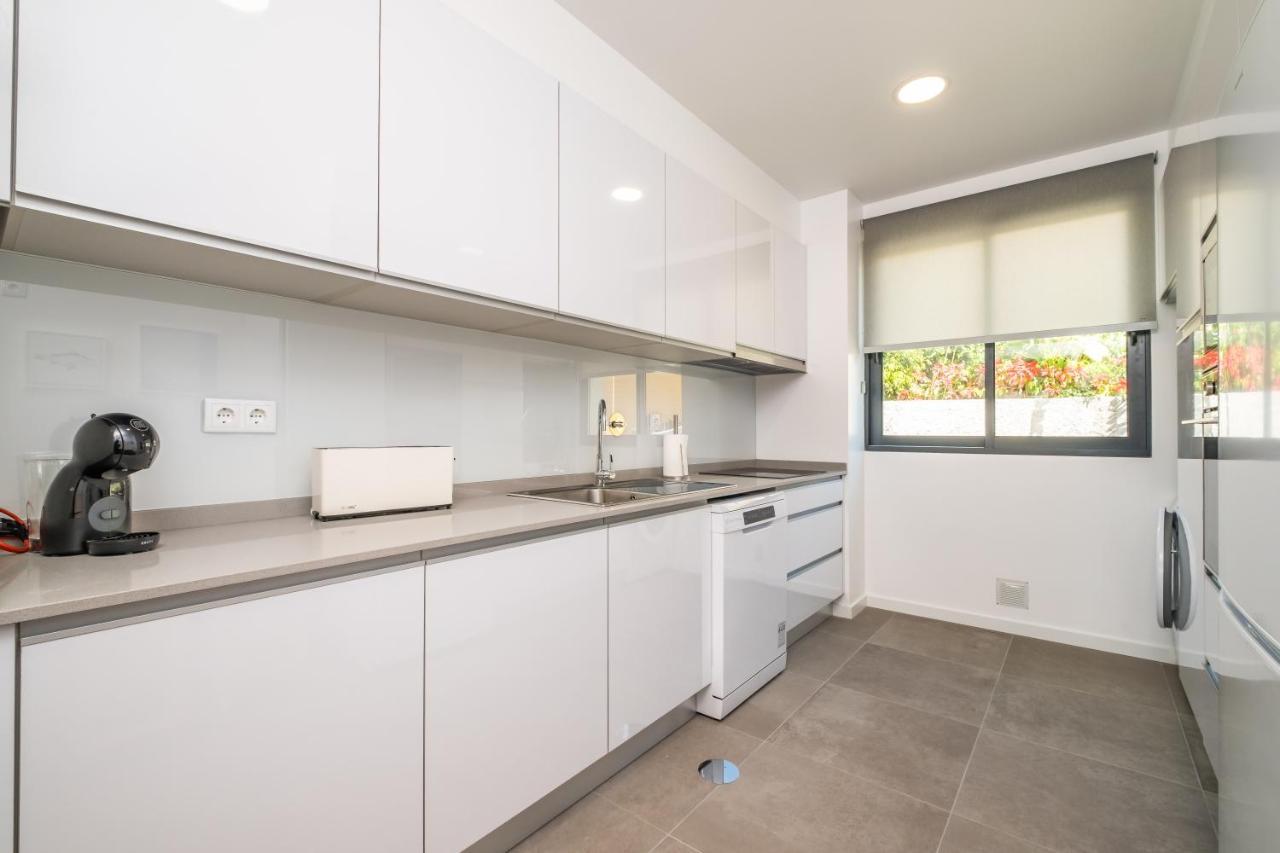 Apartment With Ocean View And Parking ฟุงชาล ภายนอก รูปภาพ